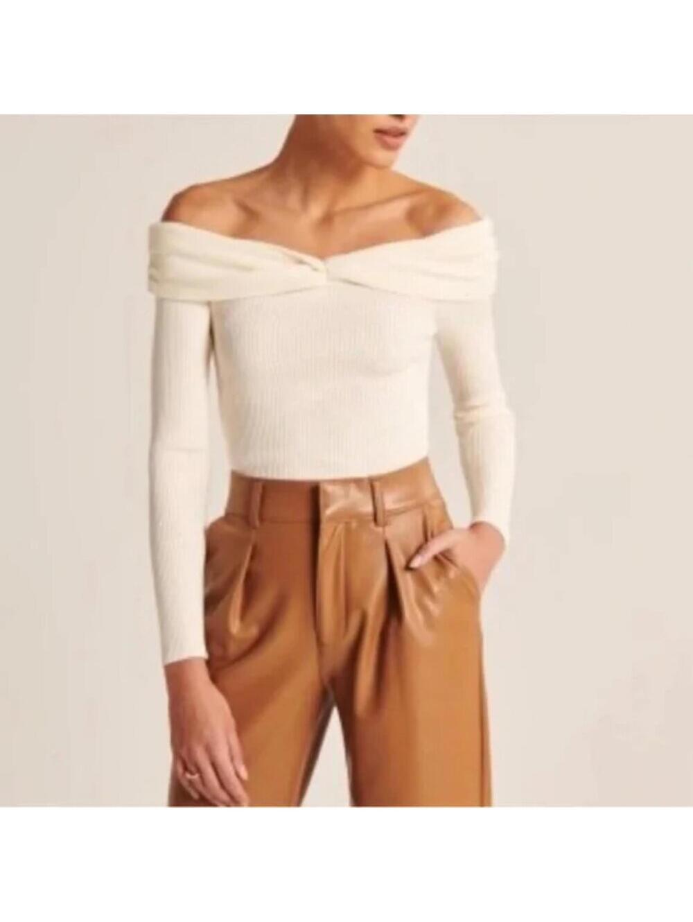 Abercrombie & Fitch Twist Front Off Shoulder Long Sleeve Top